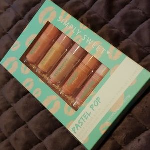 Simply Sweet Makeup - Simply Sweet Pastel Lip Balm Simply Sweet Makeup - Simply Sweet Pastel Lip Balm